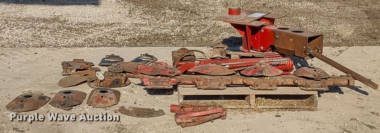 image for item DQ1591 New Holland  disc mower parts