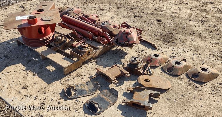 image for item DQ1591 New Holland  disc mower parts