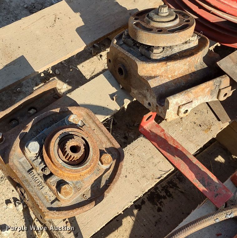 image for item DQ1591 New Holland  disc mower parts