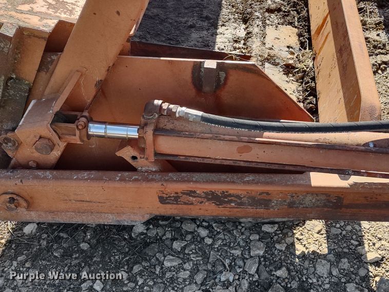 image for item DQ1592 Scraper