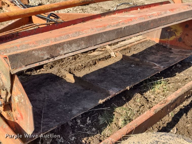 image for item DQ1592 Scraper