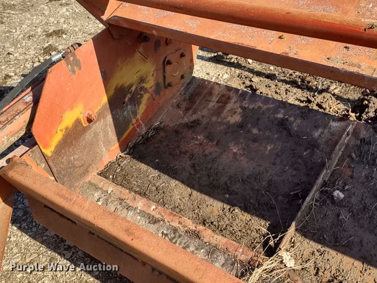 image for item DQ1592 Scraper