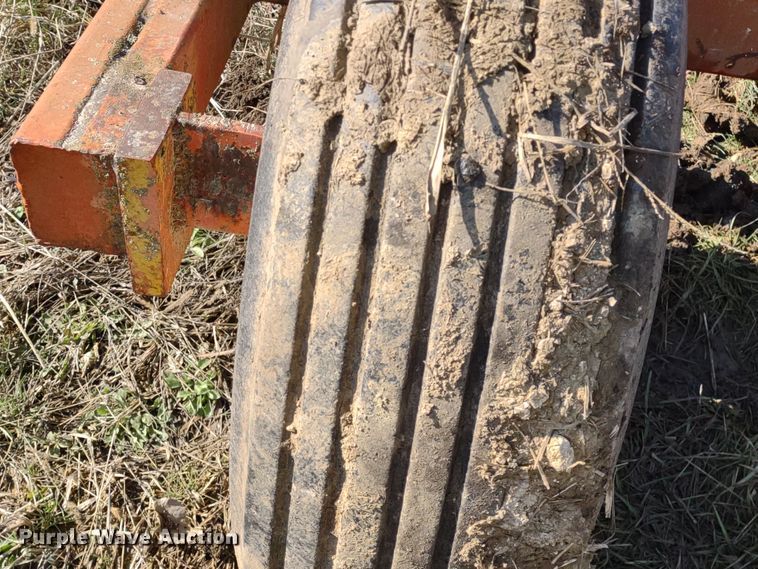 image for item DQ1592 Scraper