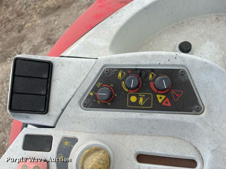 image for item DQ4103 Massey Ferguson 5455  tractor