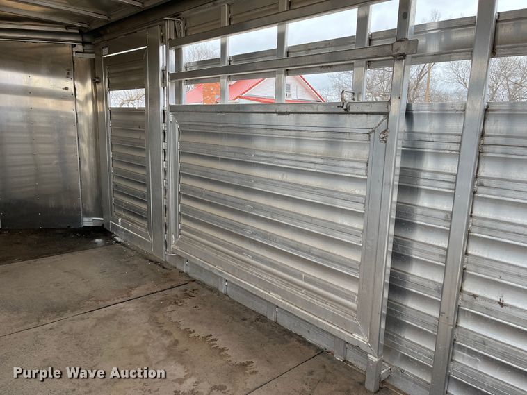 image for item DQ4111 2018 Barrett  livestock trailer