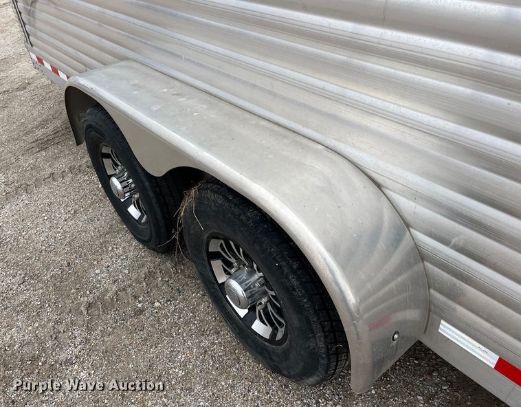 image for item DQ4111 2018 Barrett  livestock trailer