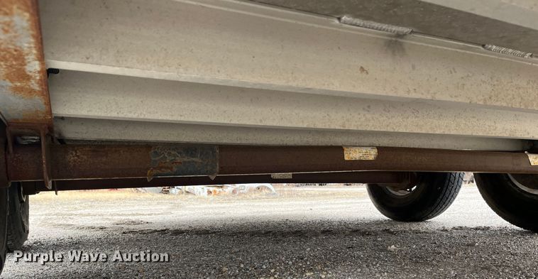 image for item DQ4111 2018 Barrett  livestock trailer