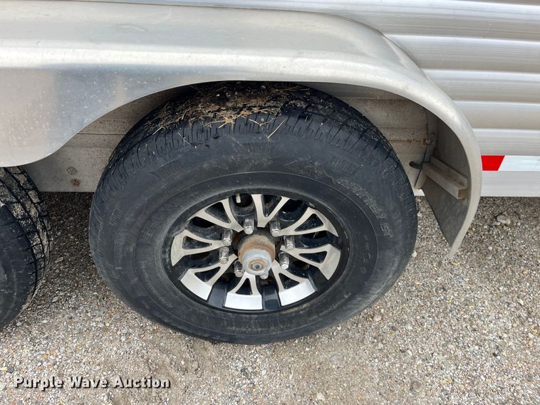 image for item DQ4111 2018 Barrett  livestock trailer