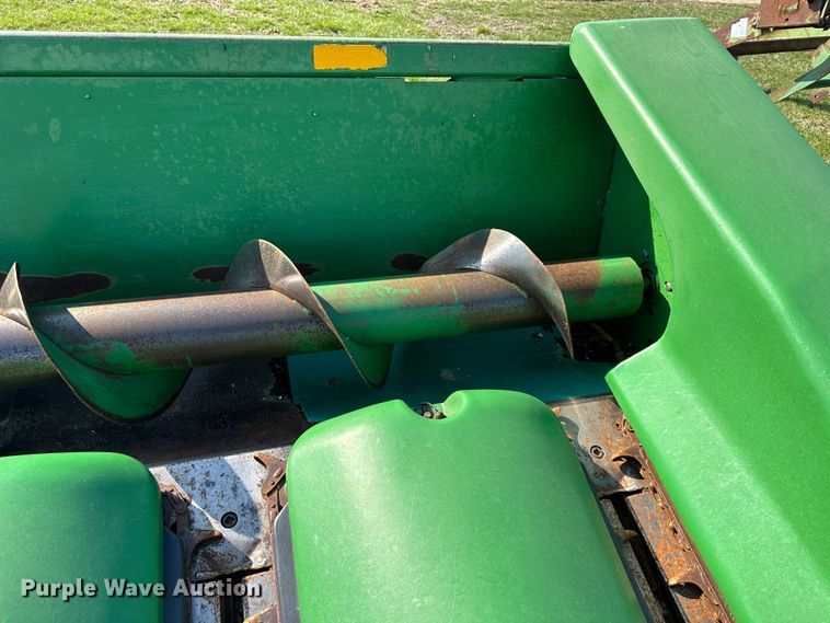 image for item DR5106 John Deere  corn head