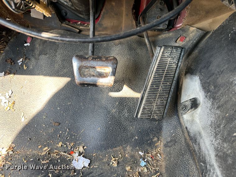 image for item DR5108 1995 GMC TopKick C6500  grain truck