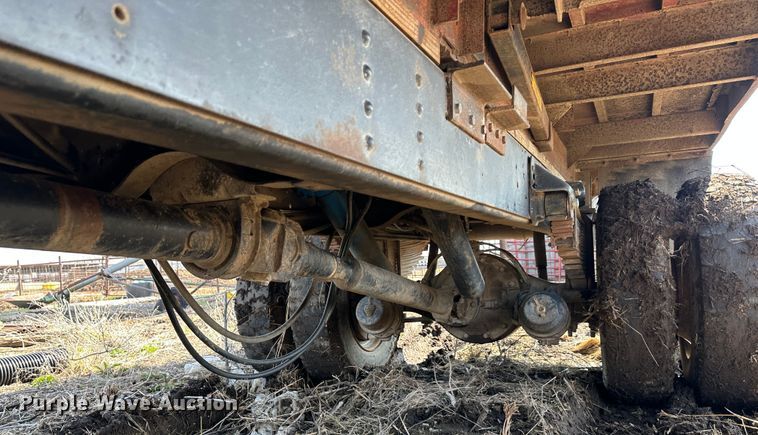 image for item DR5108 1995 GMC TopKick C6500  grain truck