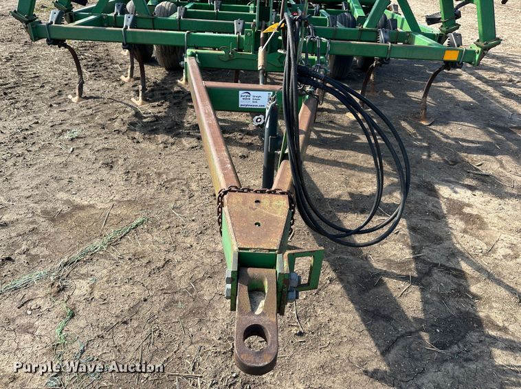 image for item DR5110 John Deere  field cultivator