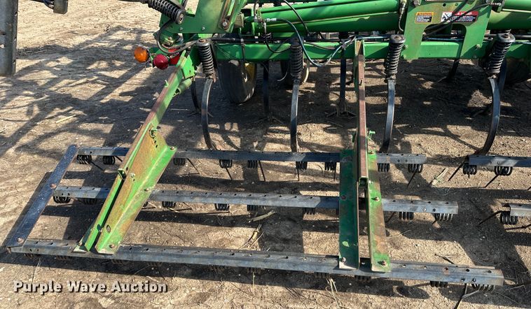 image for item DR5110 John Deere  field cultivator
