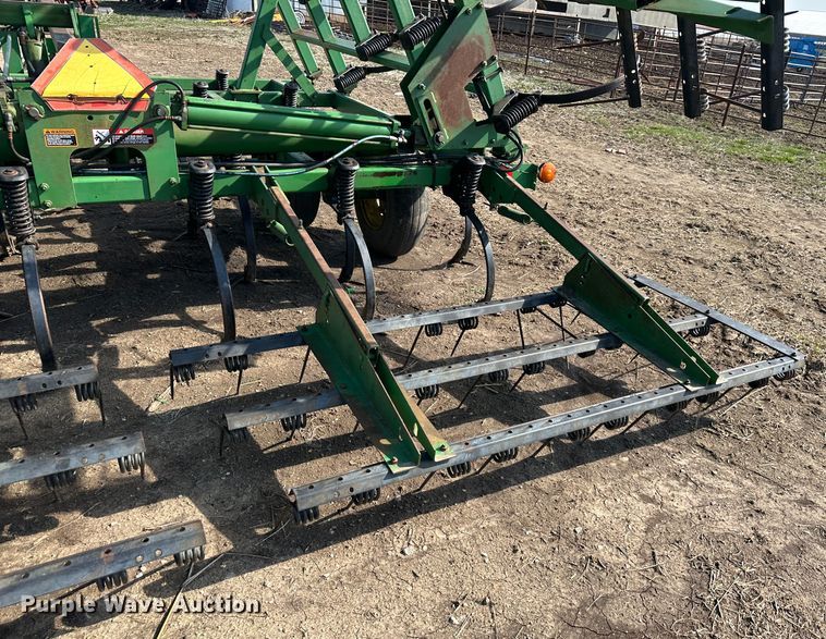 image for item DR5110 John Deere  field cultivator