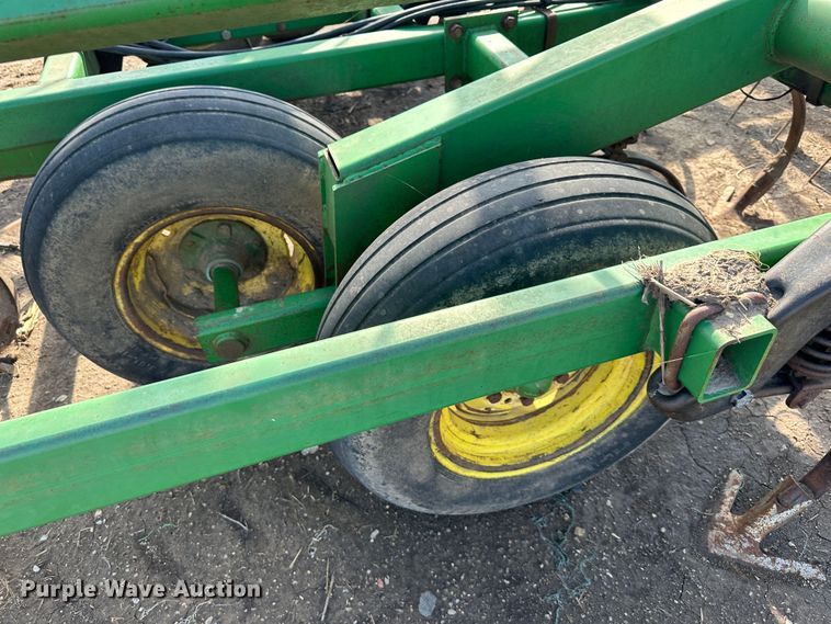 image for item DR5110 John Deere  field cultivator