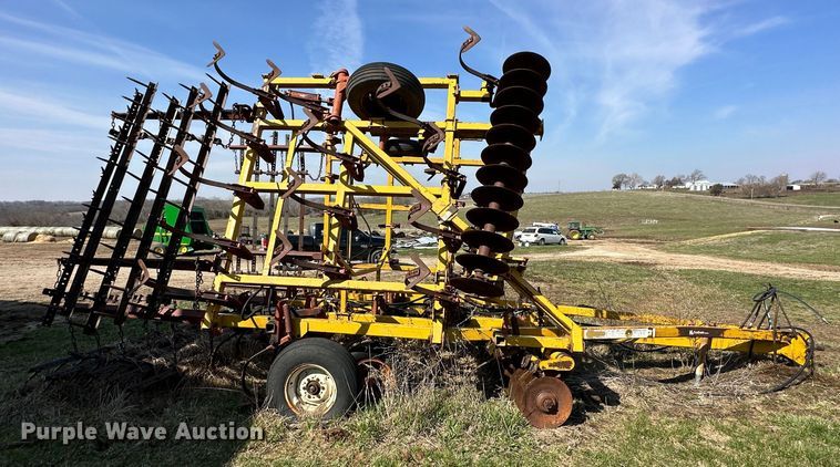 image for item DR5113 Kent Discovator  field cultivator