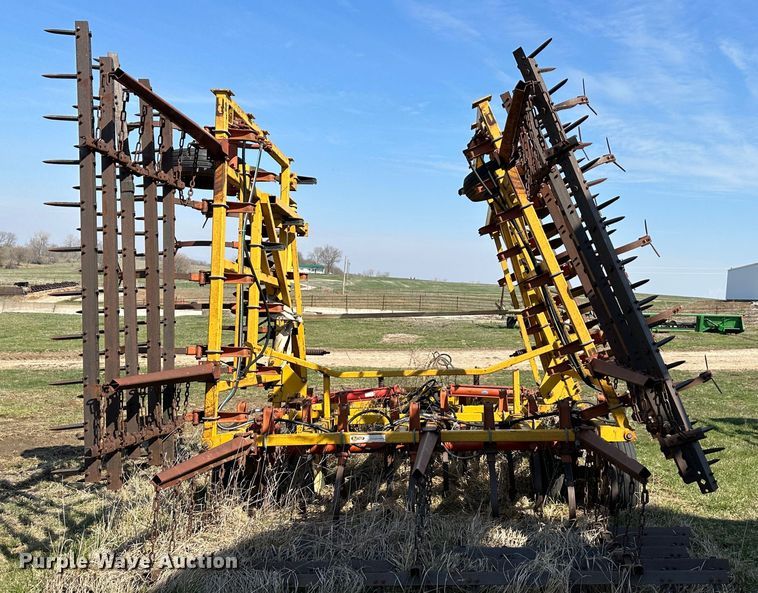 image for item DR5113 Kent Discovator  field cultivator