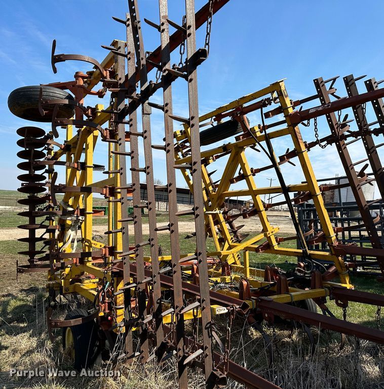 image for item DR5113 Kent Discovator  field cultivator