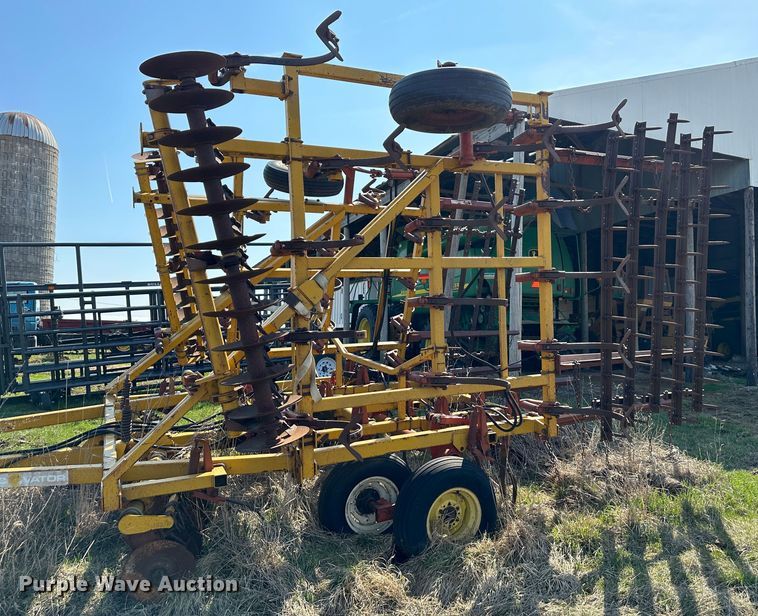 image for item DR5113 Kent Discovator  field cultivator