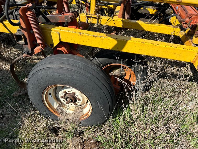 image for item DR5113 Kent Discovator  field cultivator