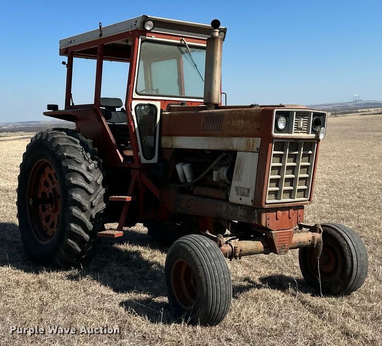 image for item DR5141 1974 International Harvester Farmall 966  tractor