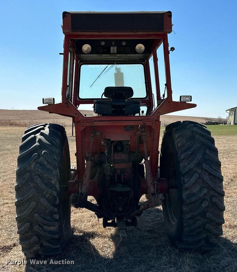 image for item DR5141 1974 International Harvester Farmall 966  tractor