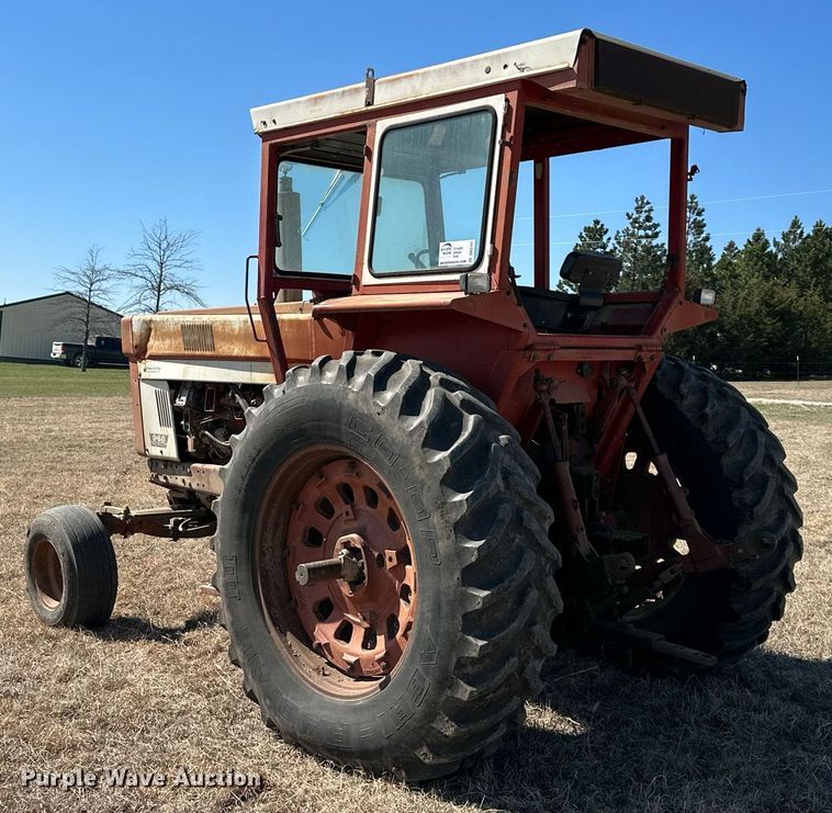 image for item DR5141 1974 International Harvester Farmall 966  tractor