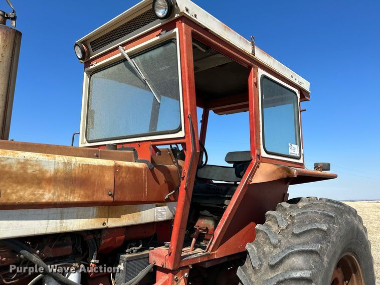 image for item DR5141 1974 International Harvester Farmall 966  tractor