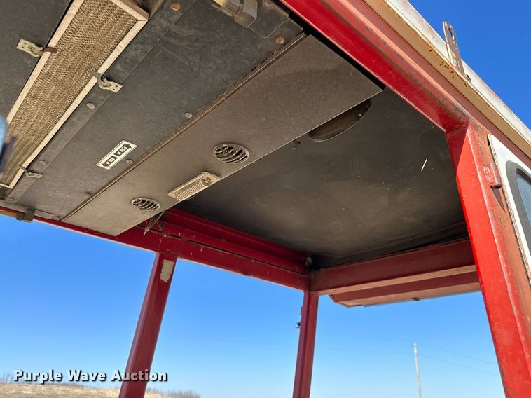 image for item DR5141 1974 International Harvester Farmall 966  tractor