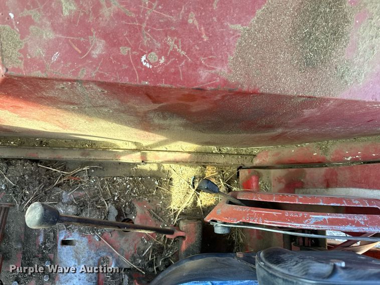 image for item DR5141 1974 International Harvester Farmall 966  tractor