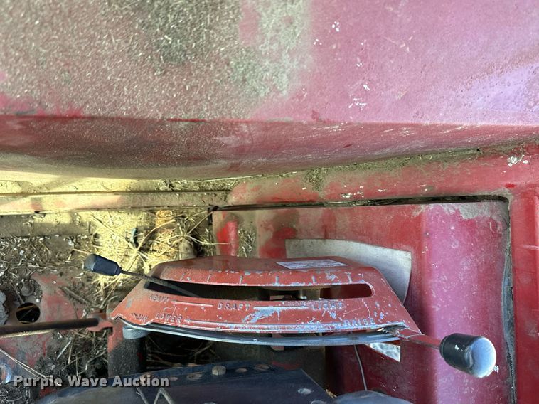 image for item DR5141 1974 International Harvester Farmall 966  tractor