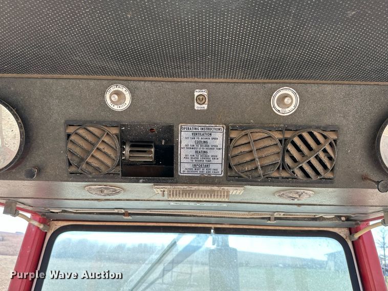 image for item DR5141 1974 International Harvester Farmall 966  tractor