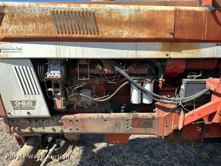 image for item DR5141 1974 International Harvester Farmall 966  tractor