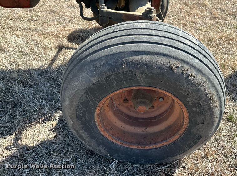 image for item DR5141 1974 International Harvester Farmall 966  tractor