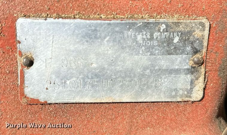 image for item DR5141 1974 International Harvester Farmall 966  tractor