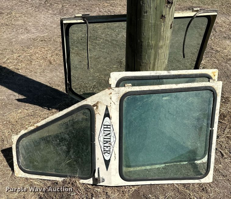 image for item DR5141 1974 International Harvester Farmall 966  tractor