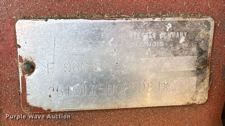 image for item DR5141 1974 International Harvester Farmall 966  tractor