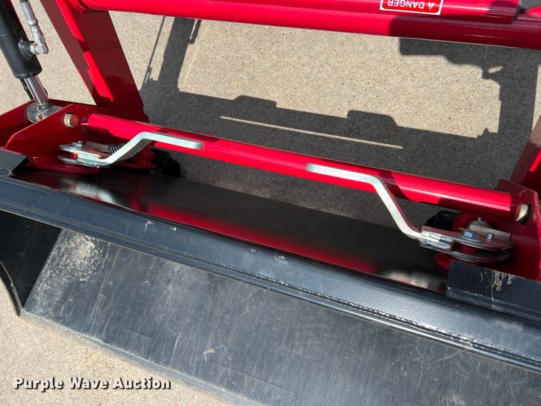 image for item DR5536 Mahindra MAX25XLH  MFWD tractor