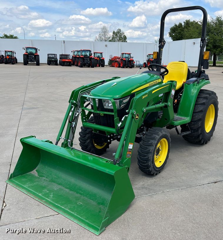 image for item DR5538 2022 John Deere 3032E  MFWD tractor