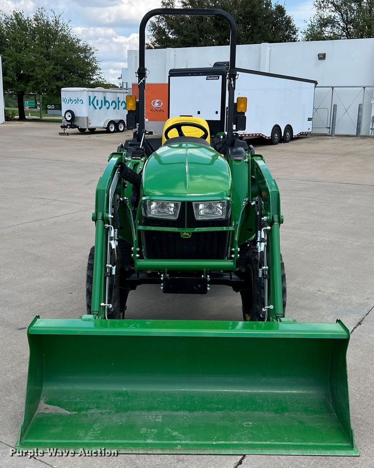 image for item DR5538 2022 John Deere 3032E  MFWD tractor