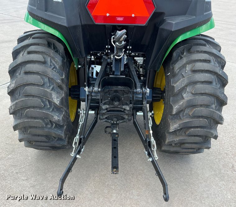 image for item DR5538 2022 John Deere 3032E  MFWD tractor