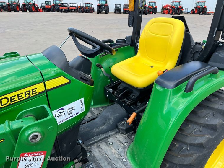 image for item DR5538 2022 John Deere 3032E  MFWD tractor