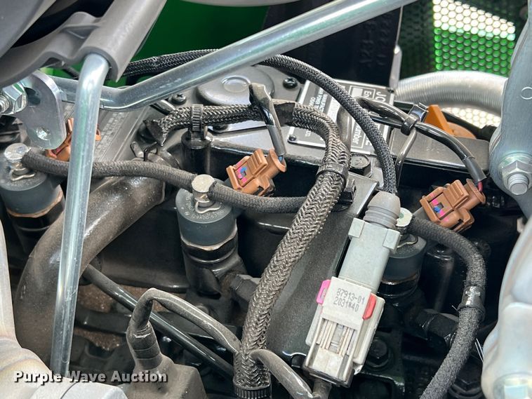 image for item DR5538 2022 John Deere 3032E  MFWD tractor