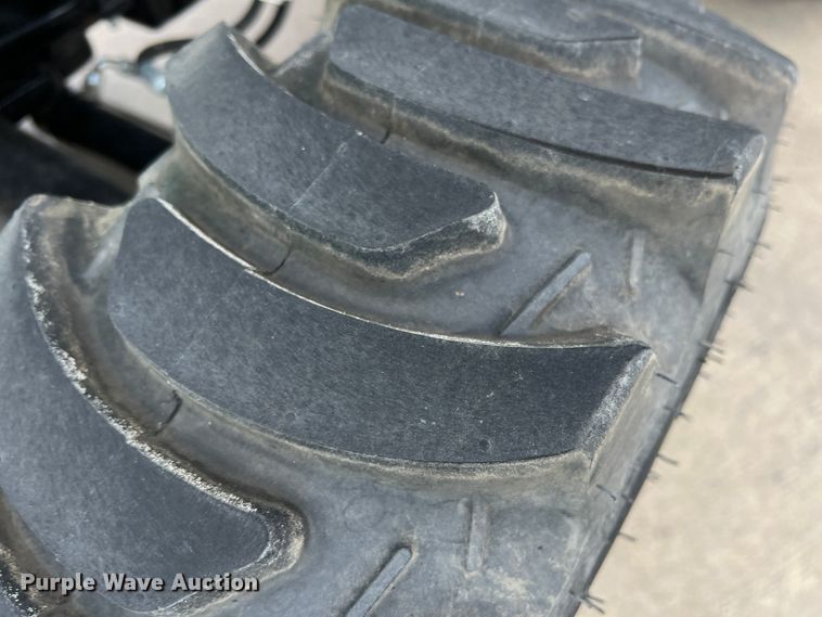 image for item DR5538 2022 John Deere 3032E  MFWD tractor