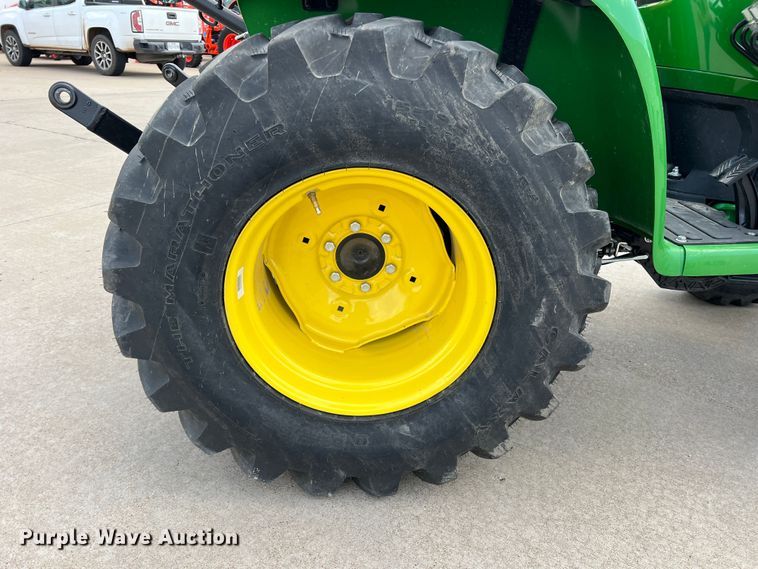 image for item DR5538 2022 John Deere 3032E  MFWD tractor