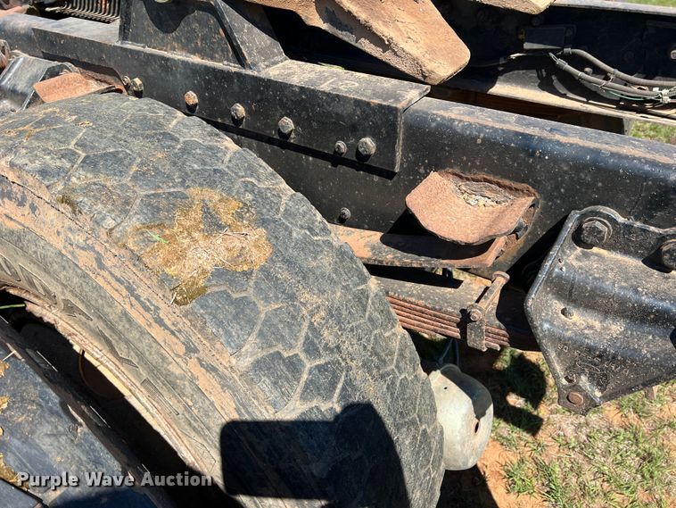 image for item DR5546 1986 Ford 9000  semi truck