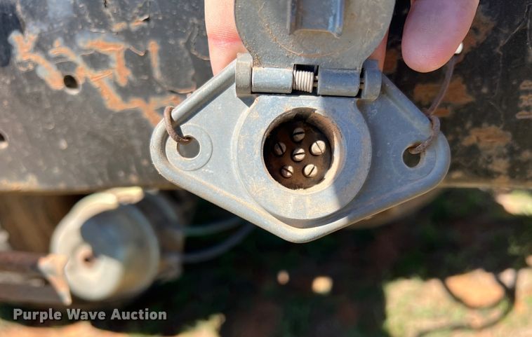 image for item DR5546 1986 Ford 9000  semi truck