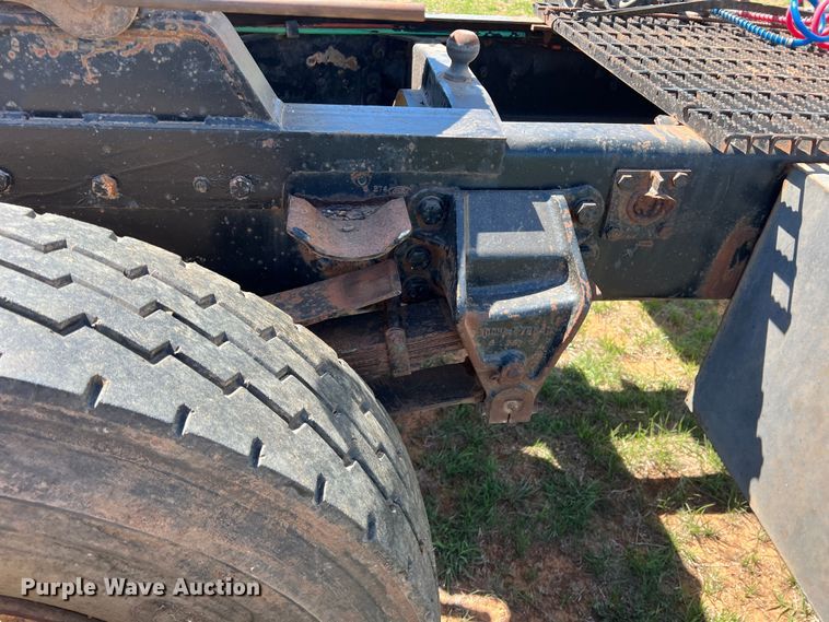 image for item DR5546 1986 Ford 9000  semi truck