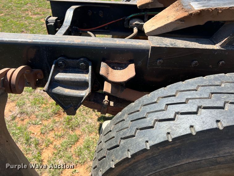 image for item DR5546 1986 Ford 9000  semi truck