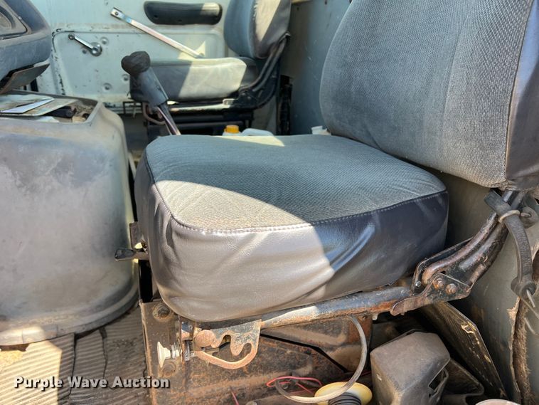 image for item DR5546 1986 Ford 9000  semi truck